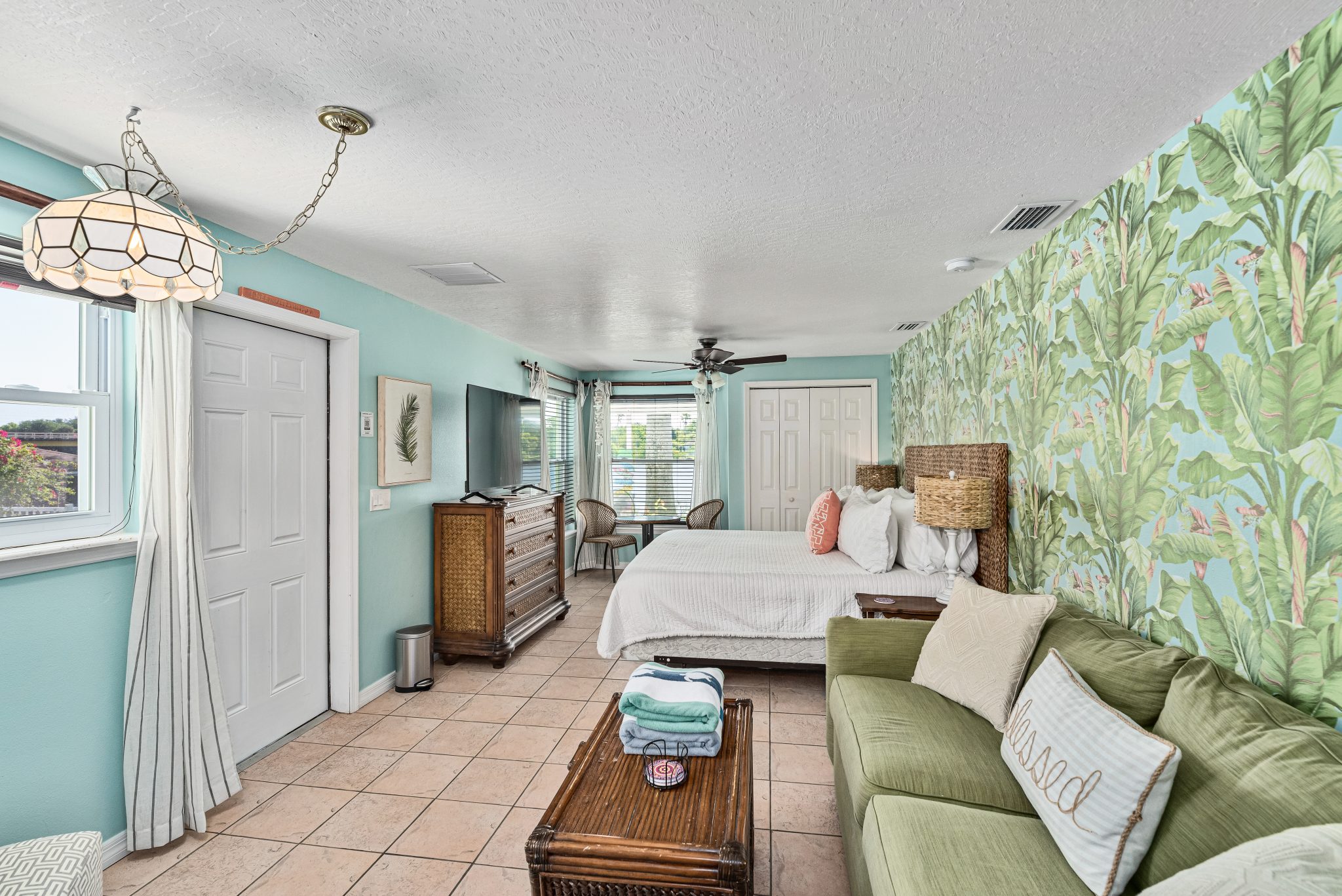 Crane Creek Inn Downtown Melbourne's Premiere Bed & Breakfast and