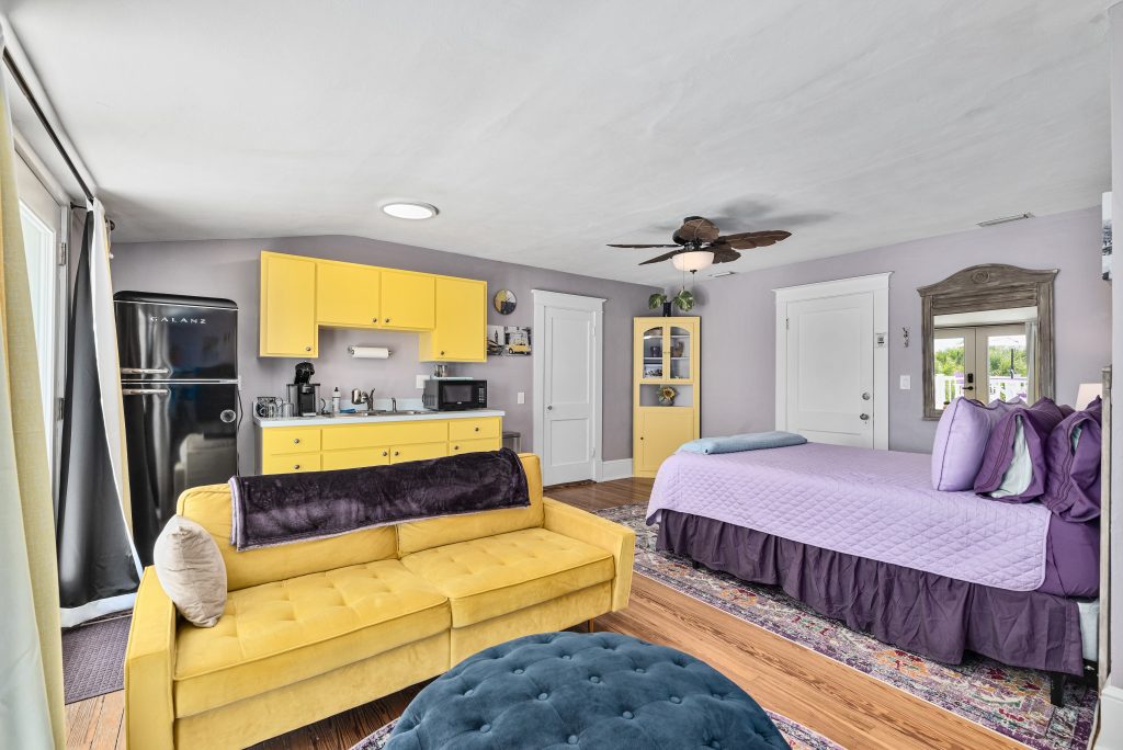 Crane Creek Inn Downtown Melbourne's Premiere Bed & Breakfast and